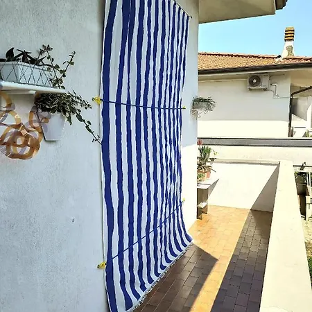 Tra Puccini Ed Il Mare Апартаменты *