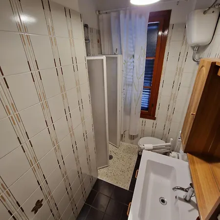 Tra Puccini Ed Il Mare Apartment *